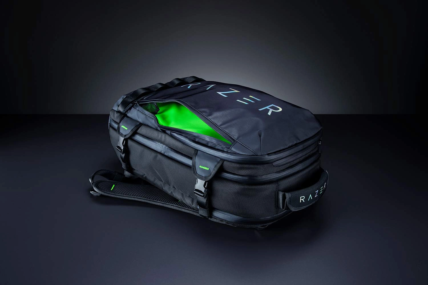 Рюкзак для ноутбука RAZER Rogue Backpack 17.3" V3 Chromatic Edition (RC81-03650116-0000)