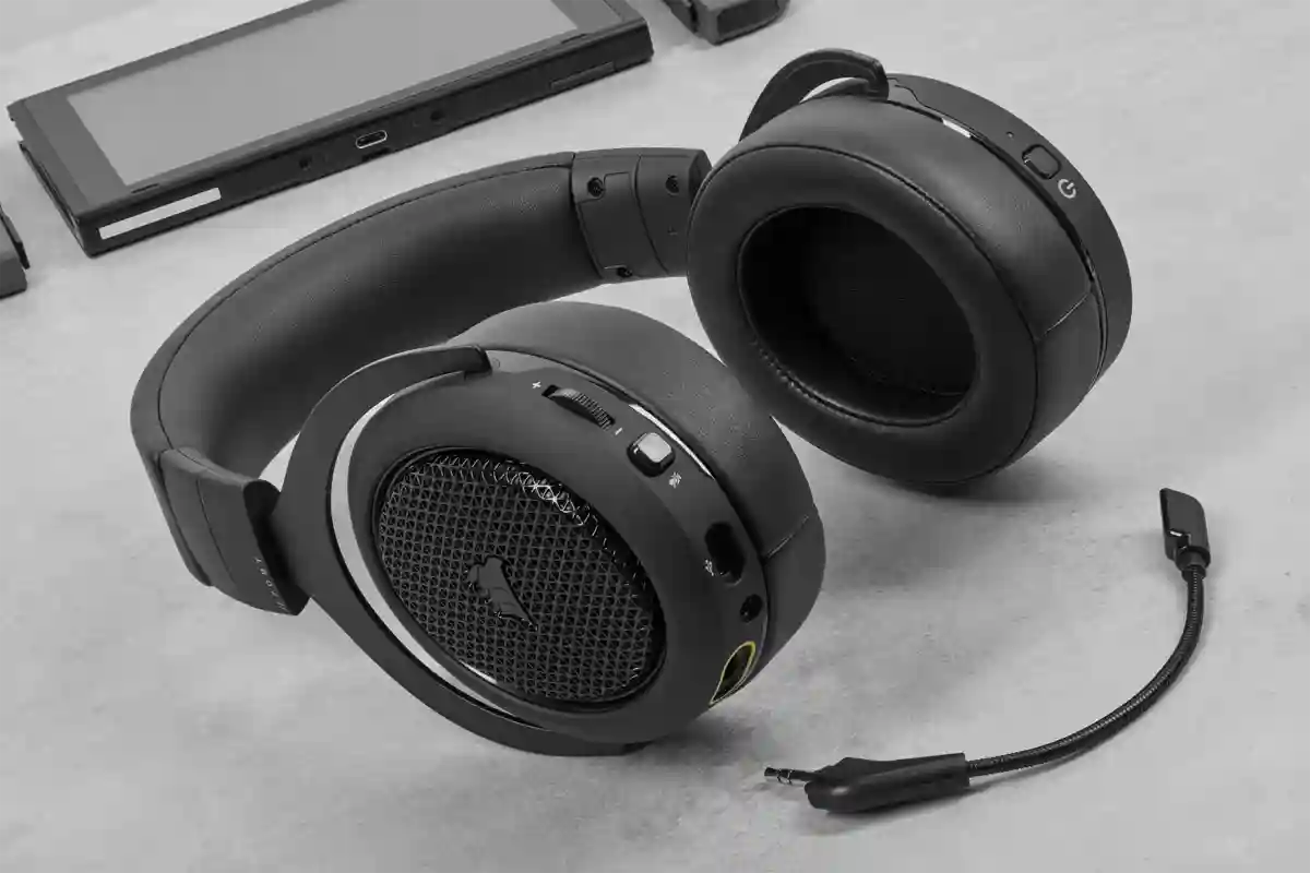 Гарнитура игровая CORSAIR HS70 Bluetooth Headset Black (CA-9011227-EU)