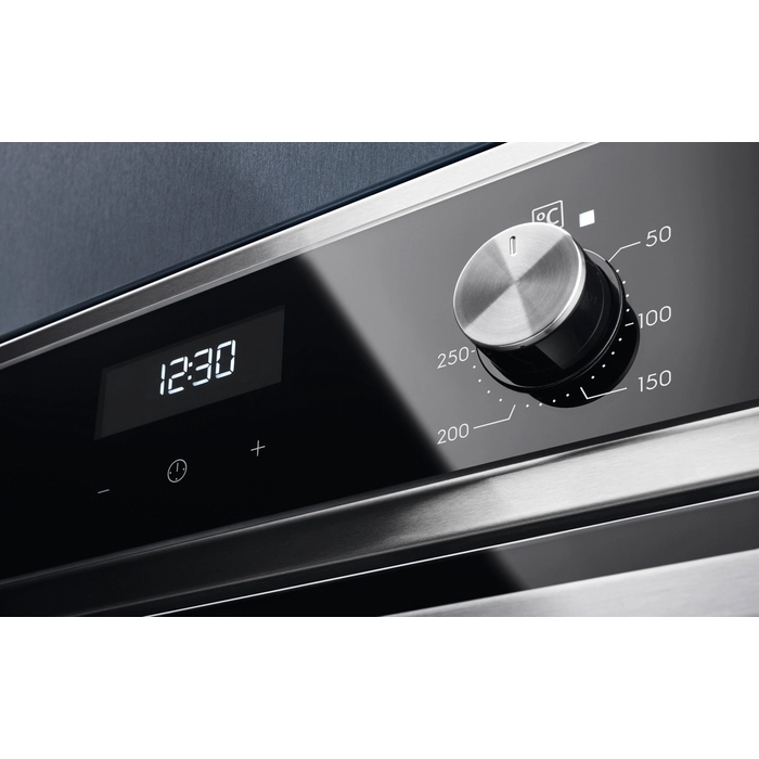 Встраиваемый духовой шкаф ELECTROLUX EOF5C50BX