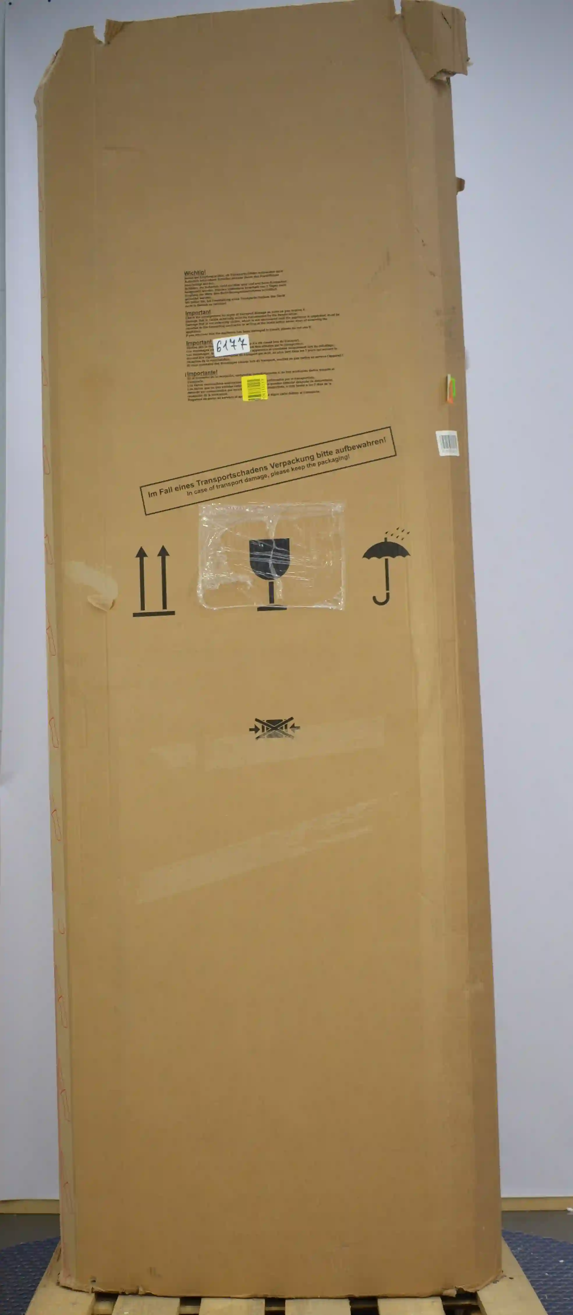 Холодильник LIEBHERR CNbed 5703-22 001 Pure k6 000006177