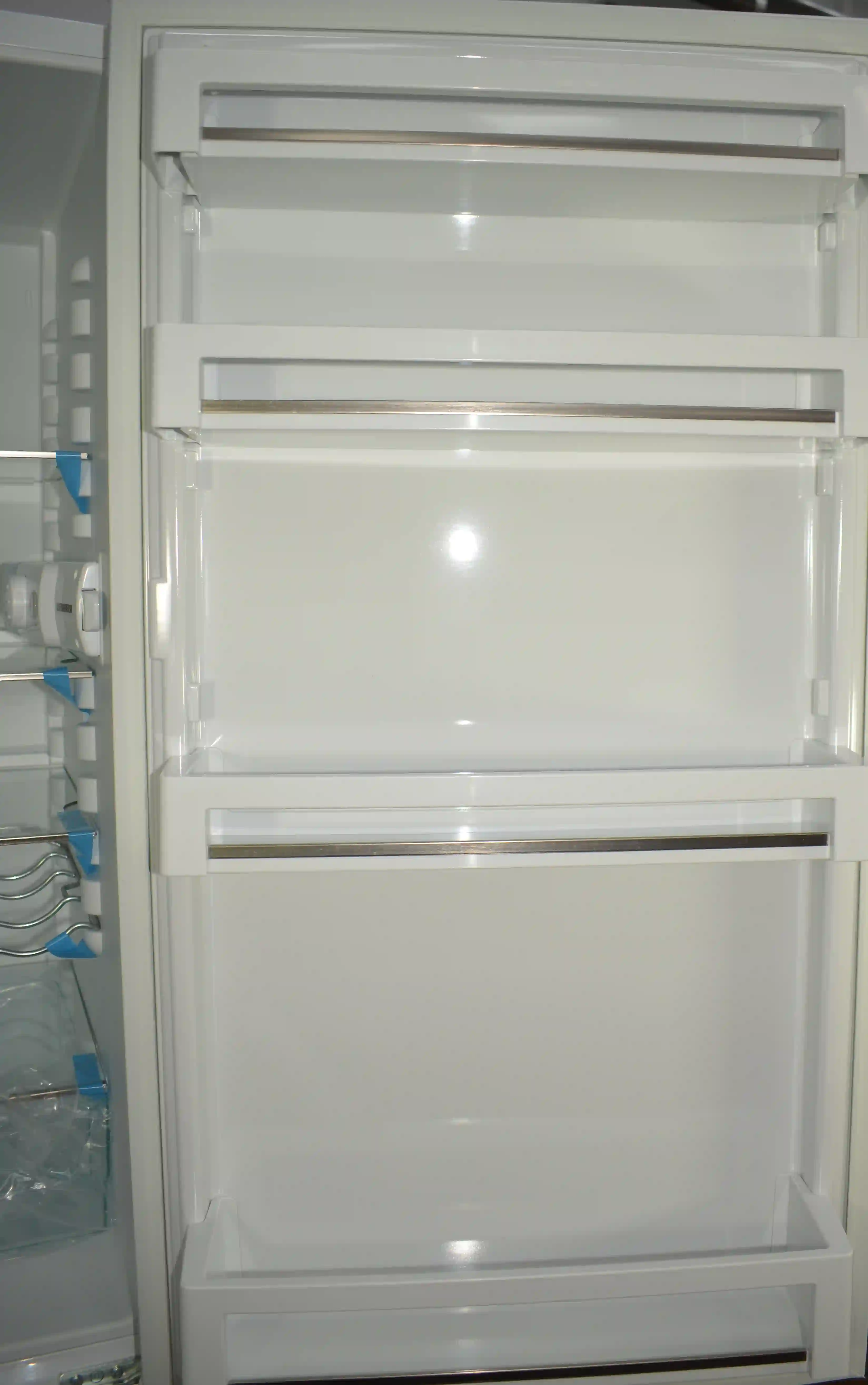 Холодильник LIEBHERR CU 2831-22 001 k6 000020213