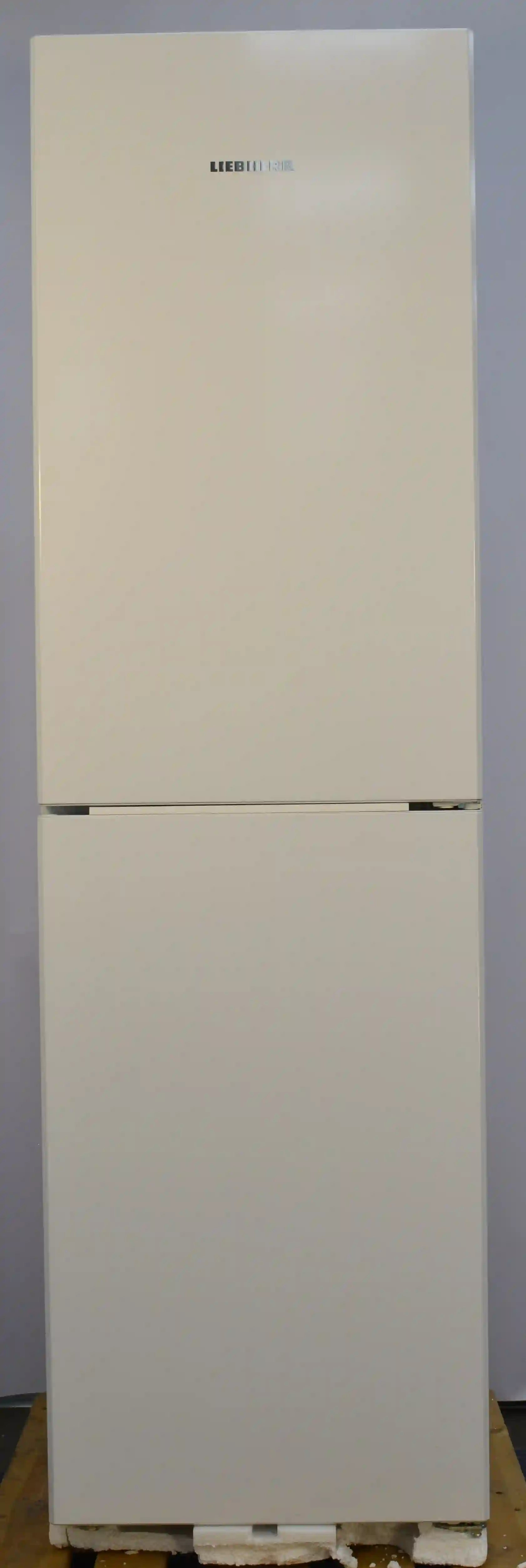 Холодильник LIEBHERR CNf 5704-20 001 Pure k6 000005730