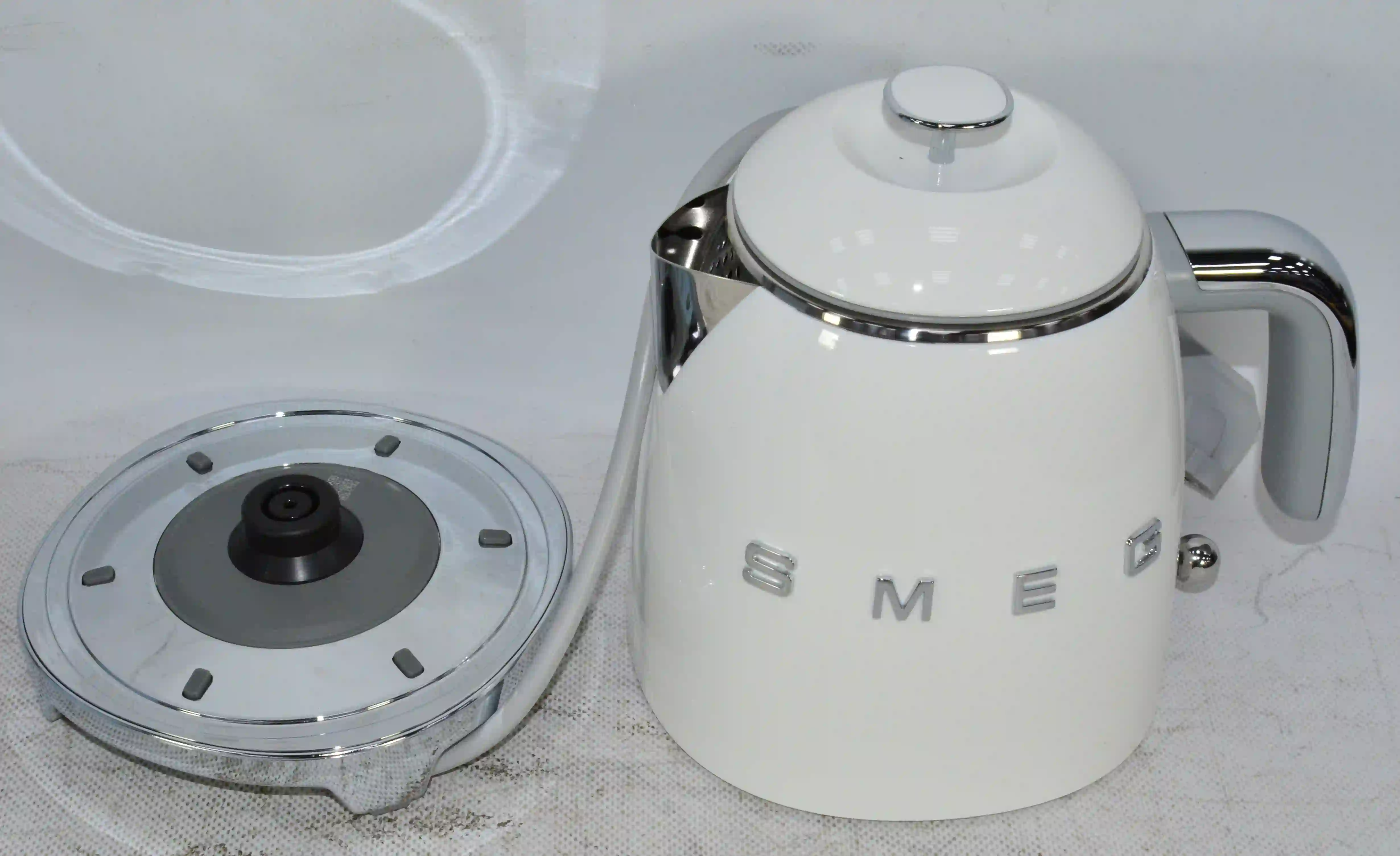 Чайник электрический SMEG KLF05WHEU, белый k7 000015794