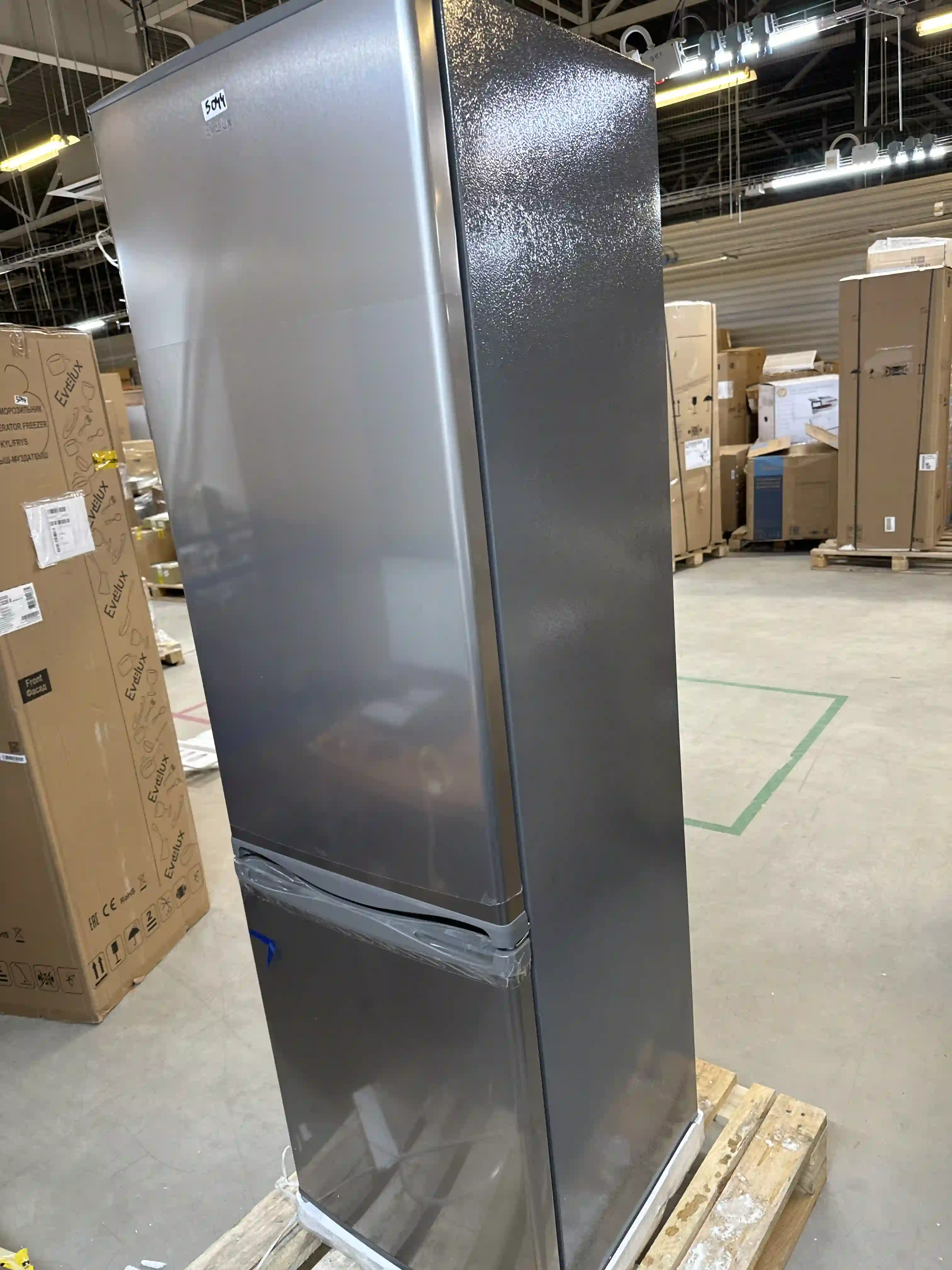 Холодильник EVELUX FS 2220 X k6