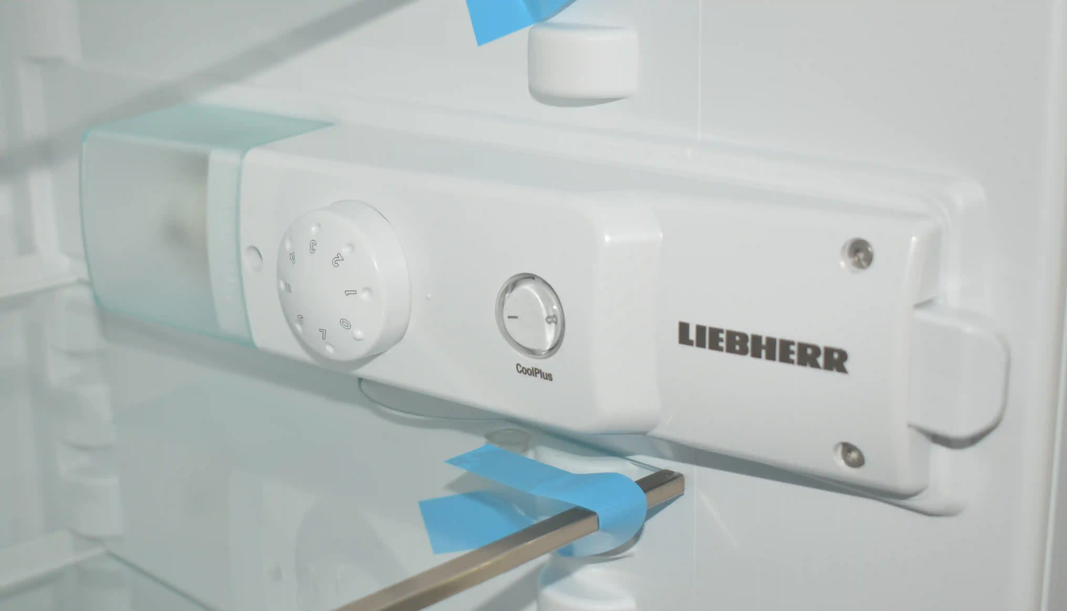 Холодильник LIEBHERR CU 2831-22 001 k6 000020213