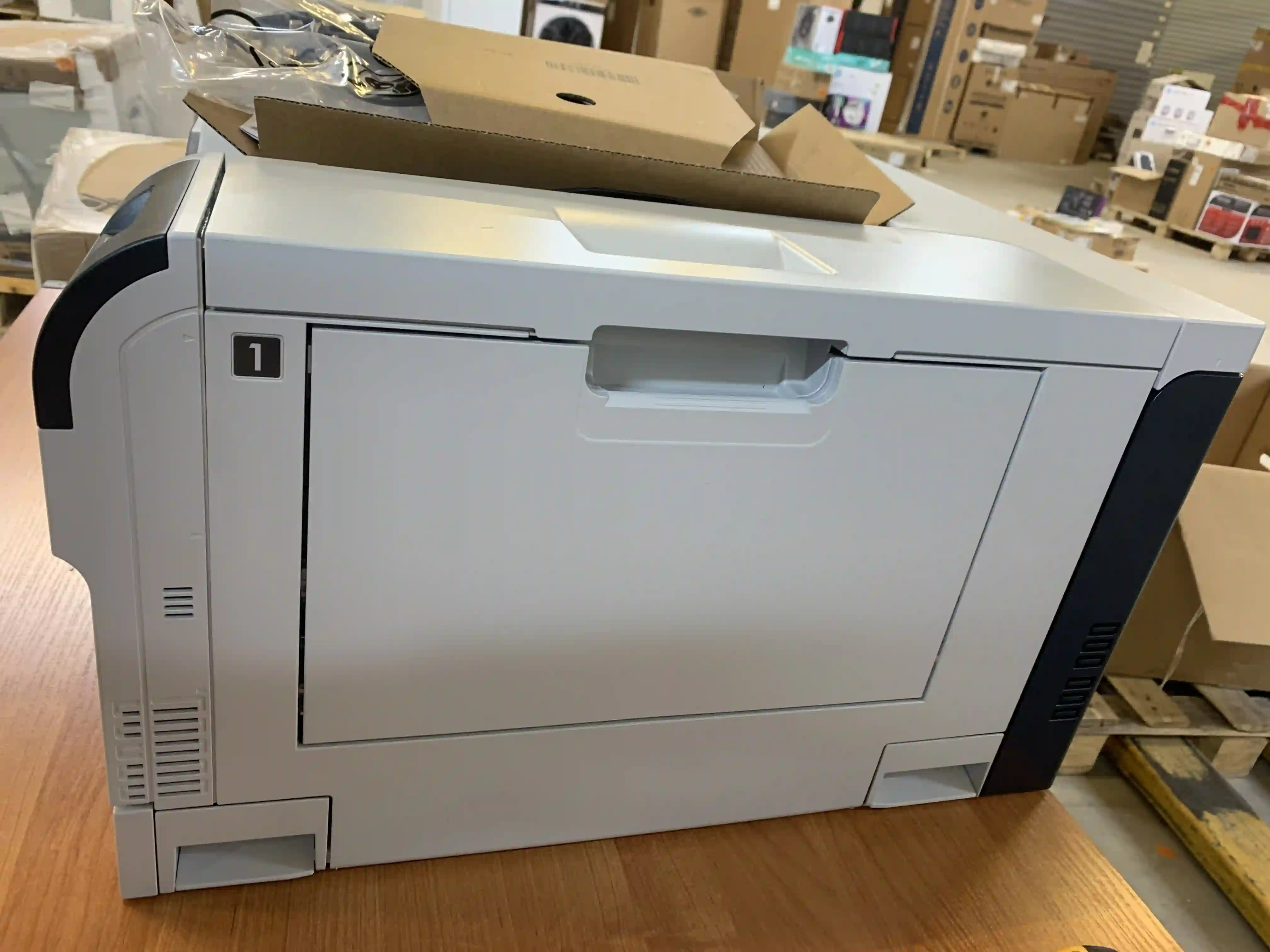 Принтер лазерный HP Color LaserJet CP5225n (CE711A) k5