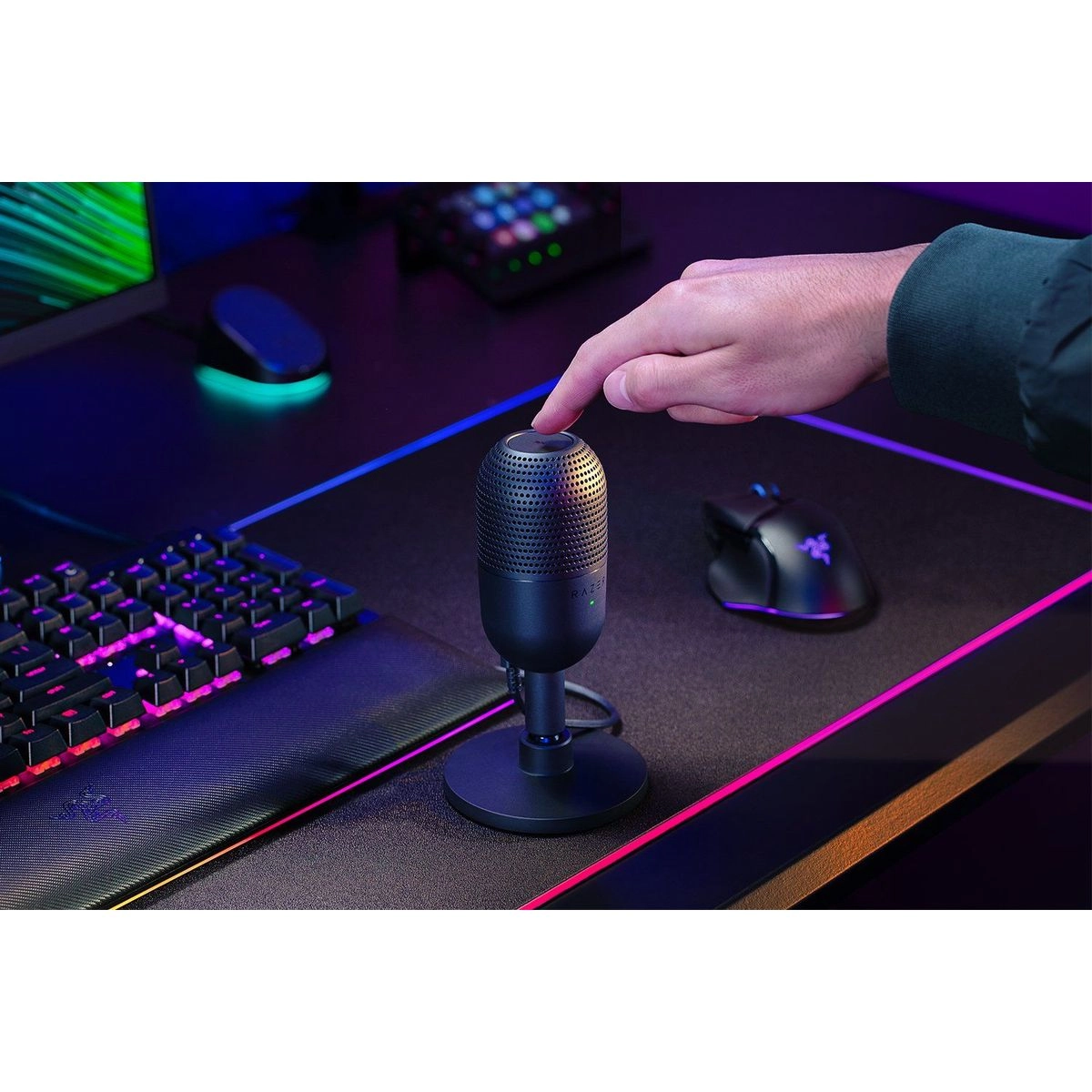 Микрофон для стрима RAZER Seiren V3 Mini Black (RZ19-05050100-R3M1)