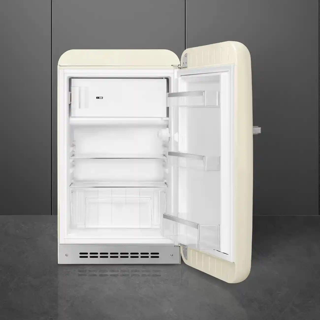 Холодильник SMEG FAB10RCR6, кремовый