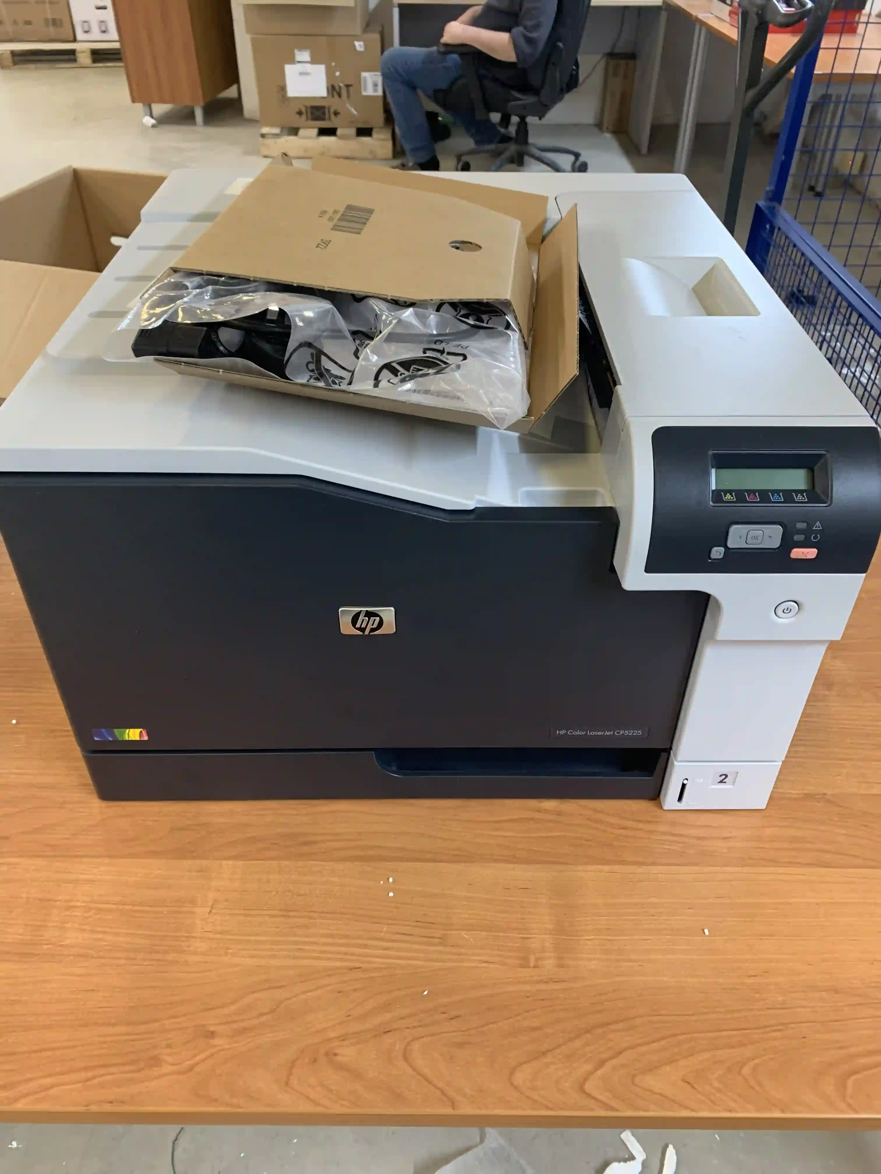 Принтер лазерный HP Color LaserJet CP5225n (CE711A) k5